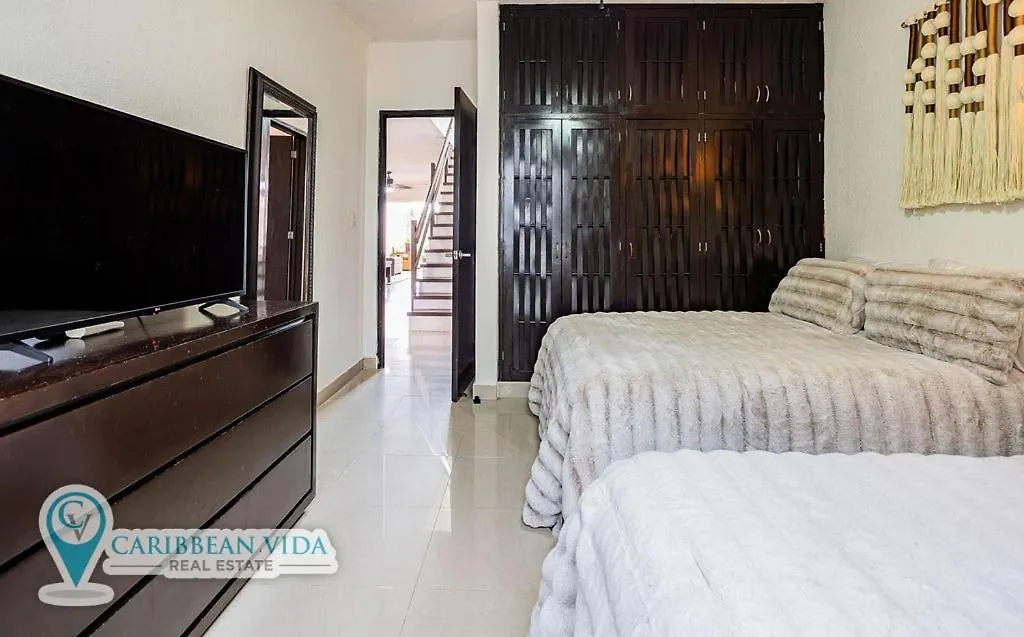 Stunning Large Remodeled Penthouse-Big Canal Views Puerto Aventuras 0*,  Mexico